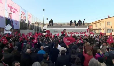 Sarıyer’de Halk Buluşmasında Konuşan İmamoğlu: “Bunlar Bir Kişiyi Arkalarına Almış, O Bir Kişi de Milleti Tehdit Ediyor”