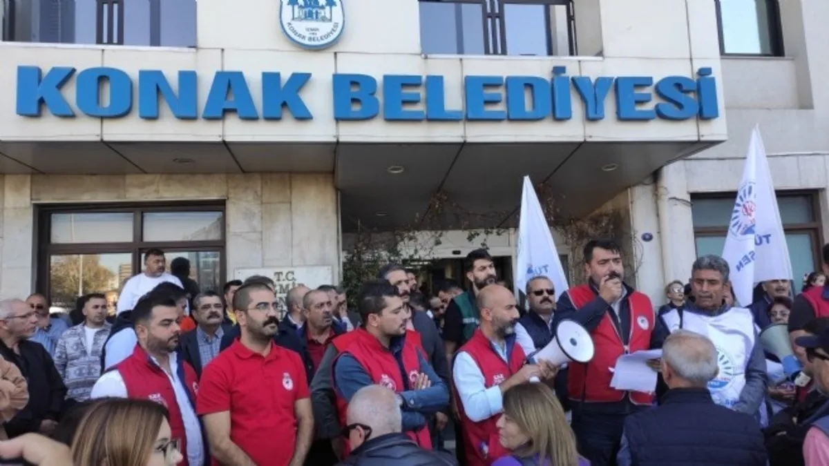 İki ilçede maaş isyanı! İzmir’de CHP Belediyeciliği çöktü, Önce grev şimdi de maaş krizi