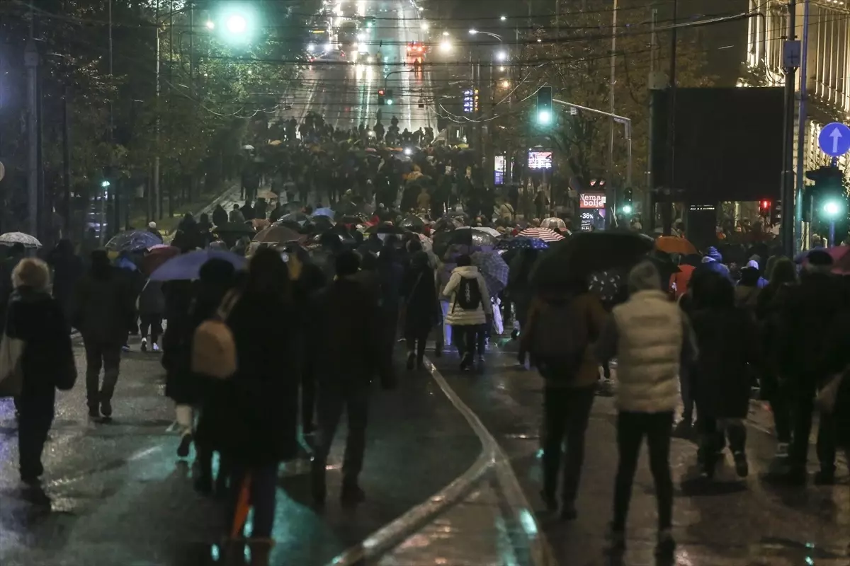 Sırbistan’da Protesto: Kazanın Sorumluları İstendi